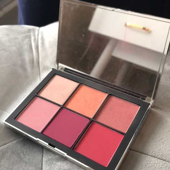 ❤️2 for $30❤️ NARS Wanted II Cheek Palette